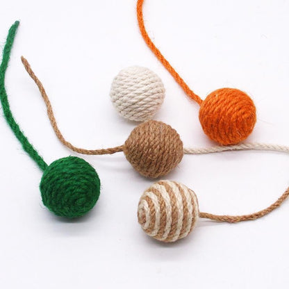 Mango ลูกบอลเชือก สไตล์ญี่ปุ่น ผลิตจากวัสดุธรรมชาติ 4.5 cm. ขนนก ของเล่นแมว บอลแมว บอลล้มลุก บอลสัตว์เลี้ยง พร้อมส่ง😍